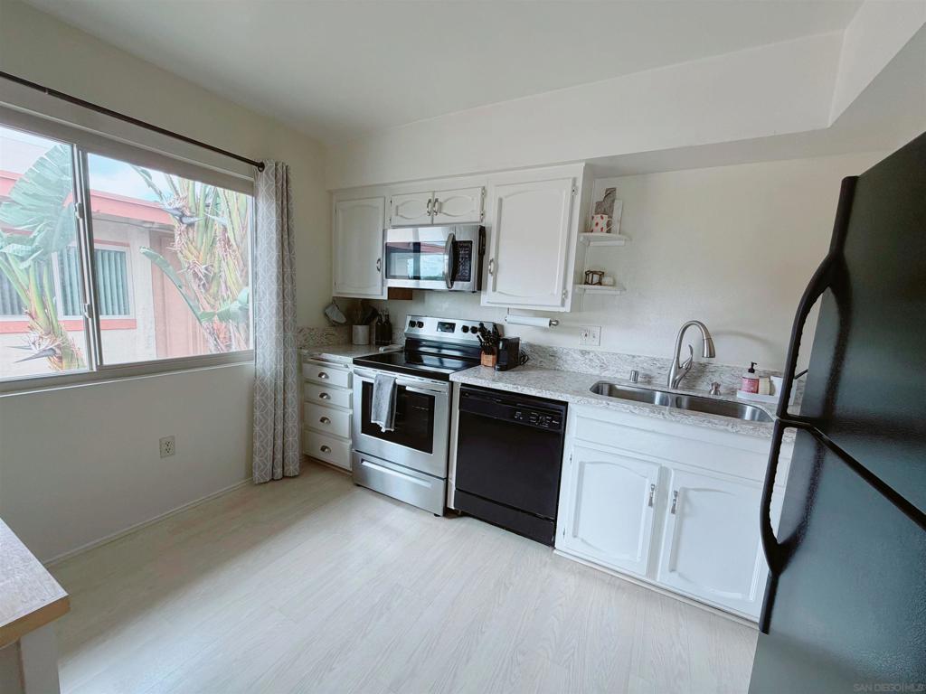 6832 Hyde Park Drive Unit E Unit E