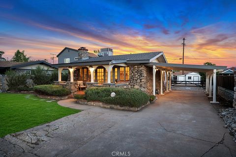 Photo of 11166 Allegheny St, Sun Valley, CA 91352 (MLS # SR26087115)