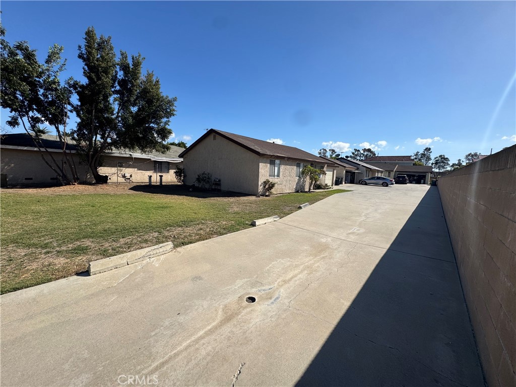 9224 Walnut Street