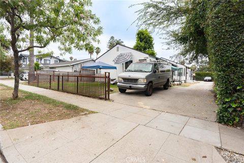 Photo of 1758 Lincoln Avenue, Pasadena, CA 91103 (MLS # AR26147655)