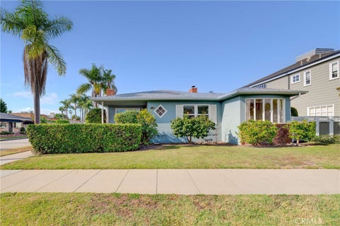 Photo of 5320 E Broadway, Long Beach, CA 90803 (MLS # PF26230537)