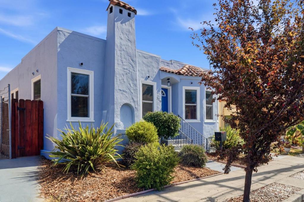 3248 Bona Street