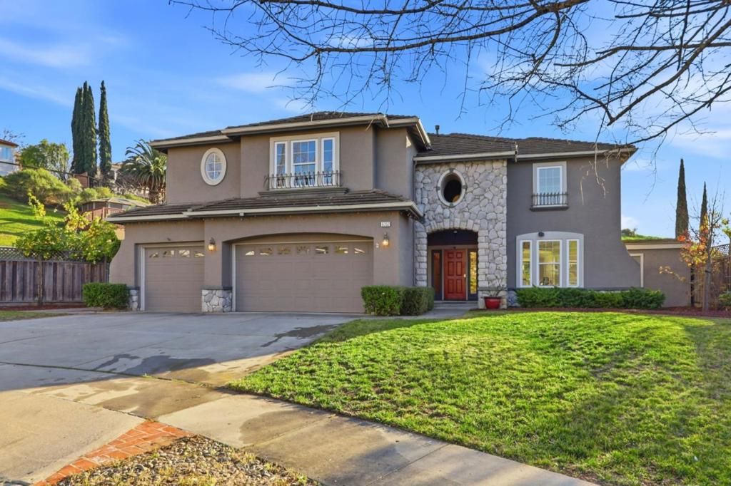 Photo of 6352 Running Springs Road, San Jose, CA 95135 (MLS # ML82031503)
