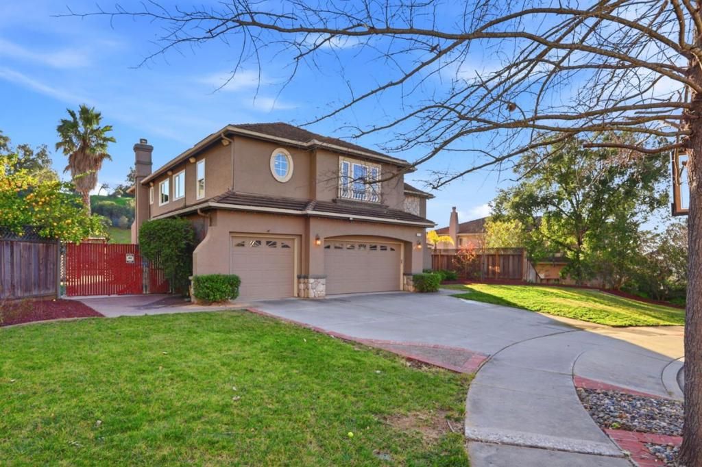 Photo of 6352 Running Springs Road, San Jose, CA 95135 (MLS # ML82031503)