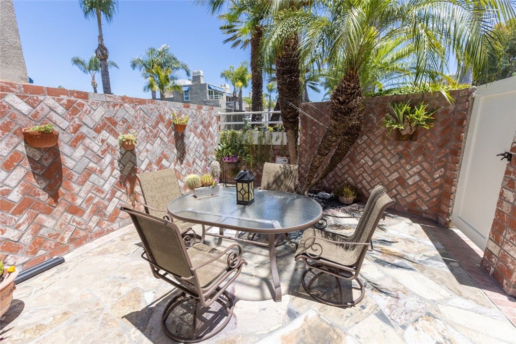 16102 Fame, Huntington Beach CA 92649 - Photo 26