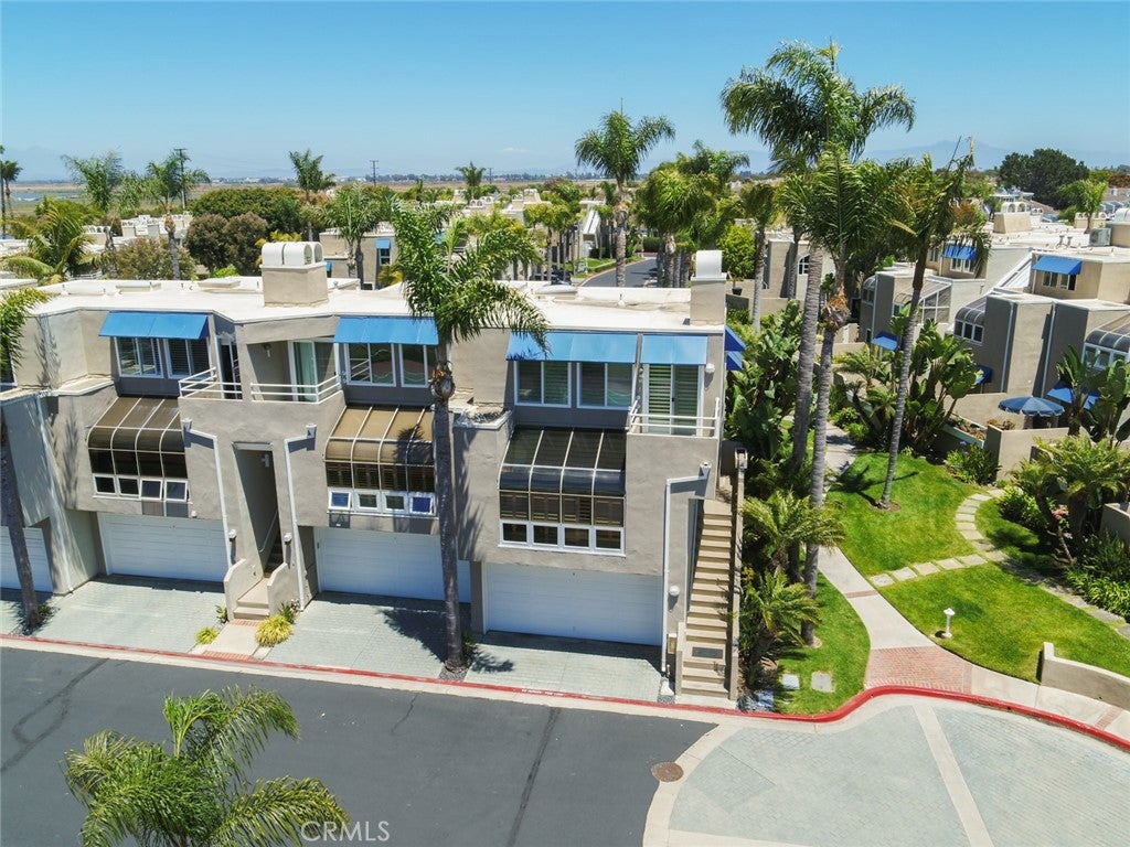 16102 Fame, Huntington Beach CA 92649 - Photo 40