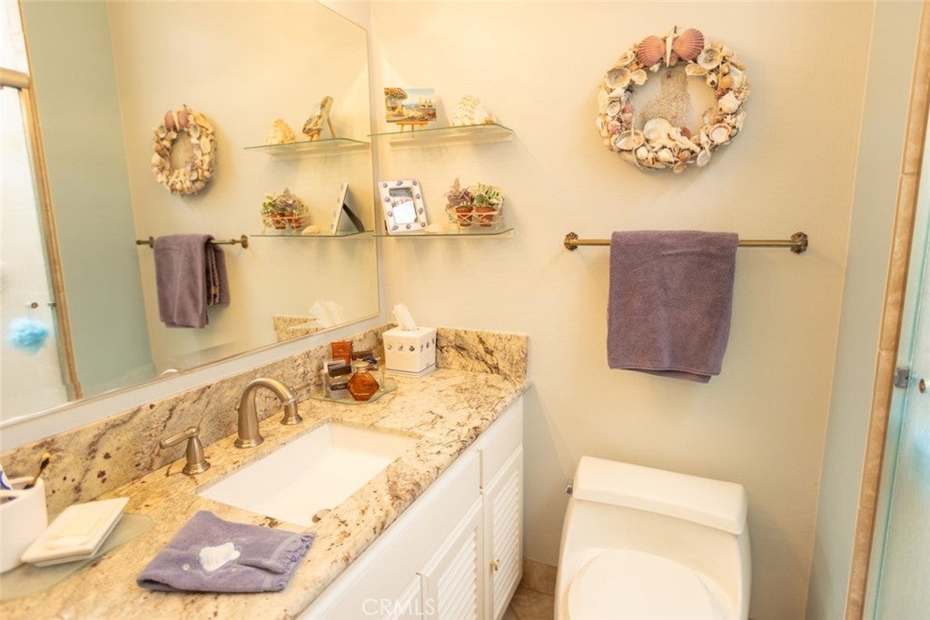 16102 Fame, Huntington Beach CA 92649 - Photo 17