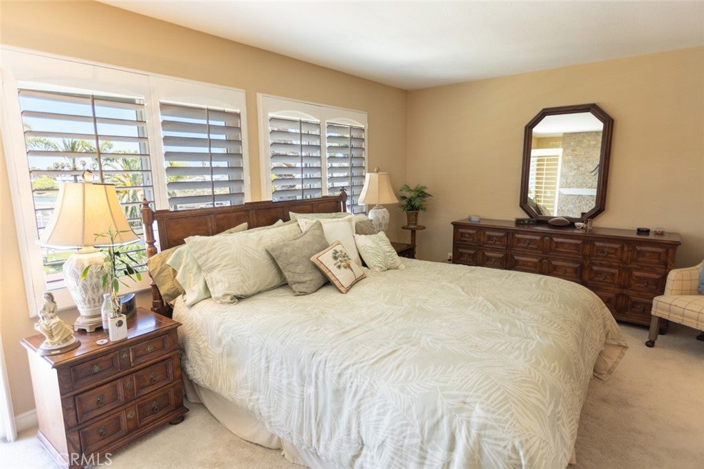16102 Fame, Huntington Beach CA 92649 - Photo 12
