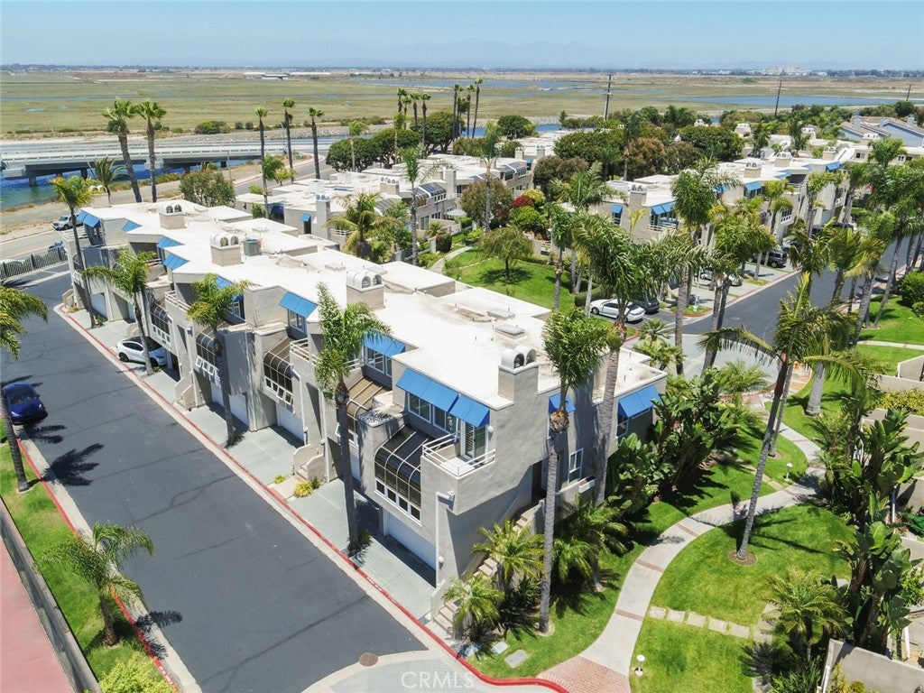 16102 Fame, Huntington Beach CA 92649 - Photo 42
