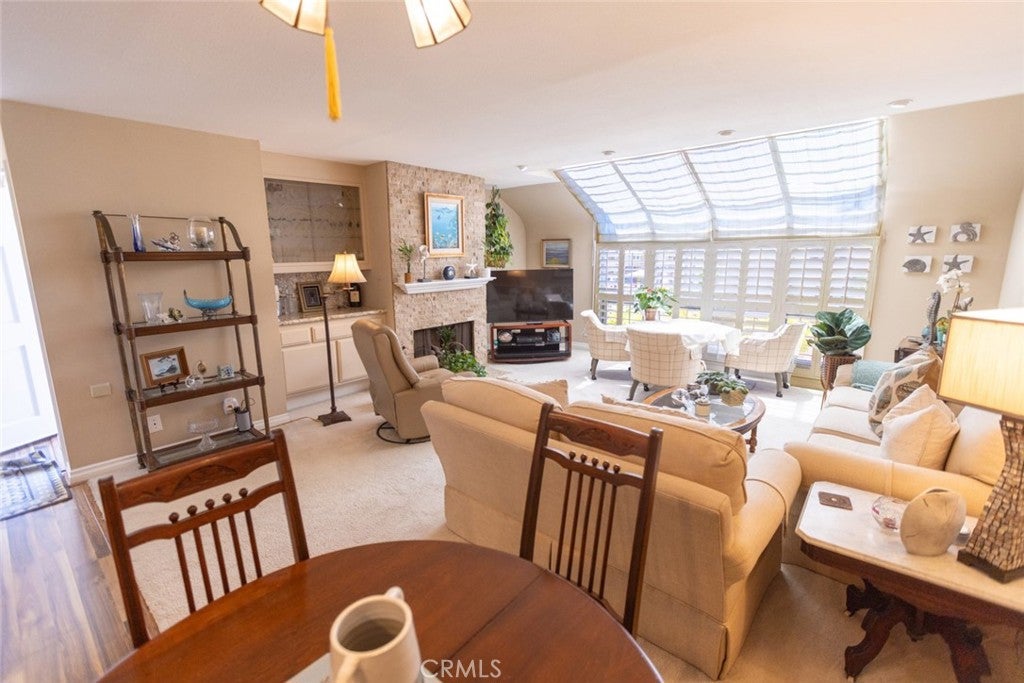 16102 Fame, Huntington Beach CA 92649 - Photo 8