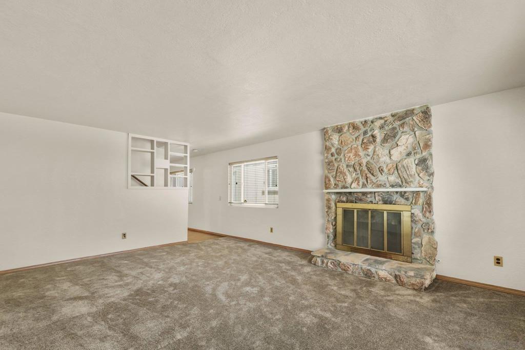 244 Elvado Way