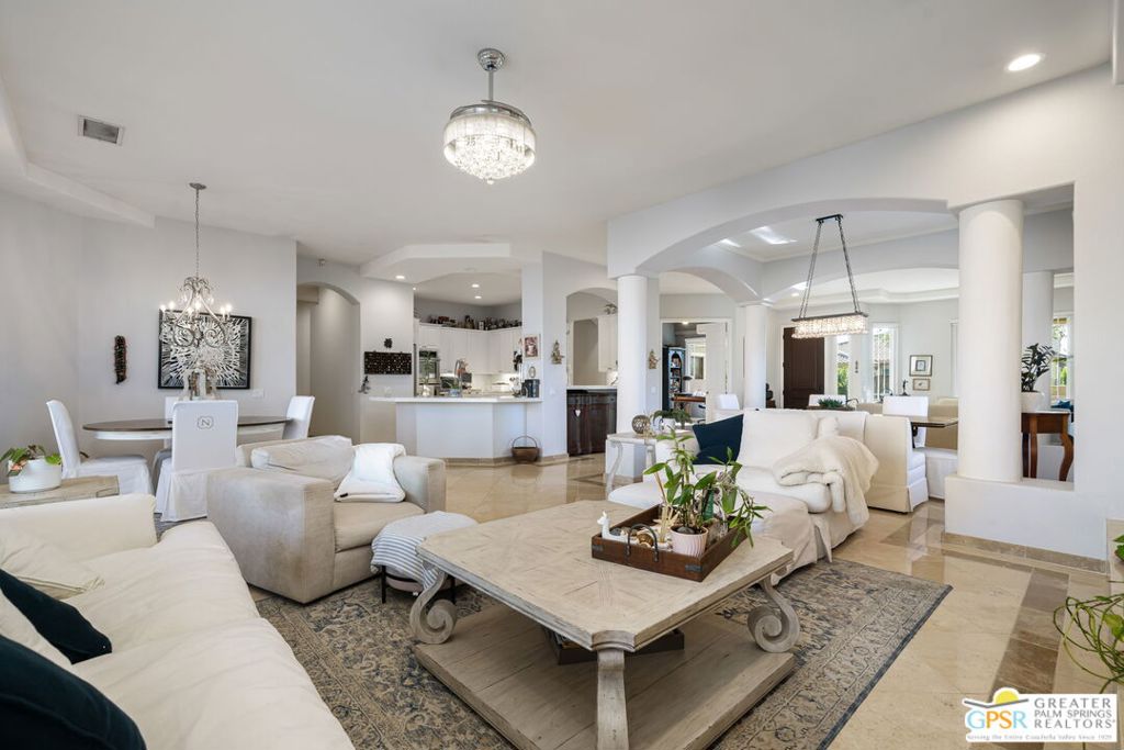 Lake La Quinta - Residential