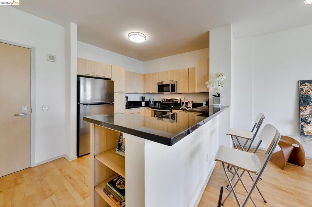 1 Lakeside Drive 410