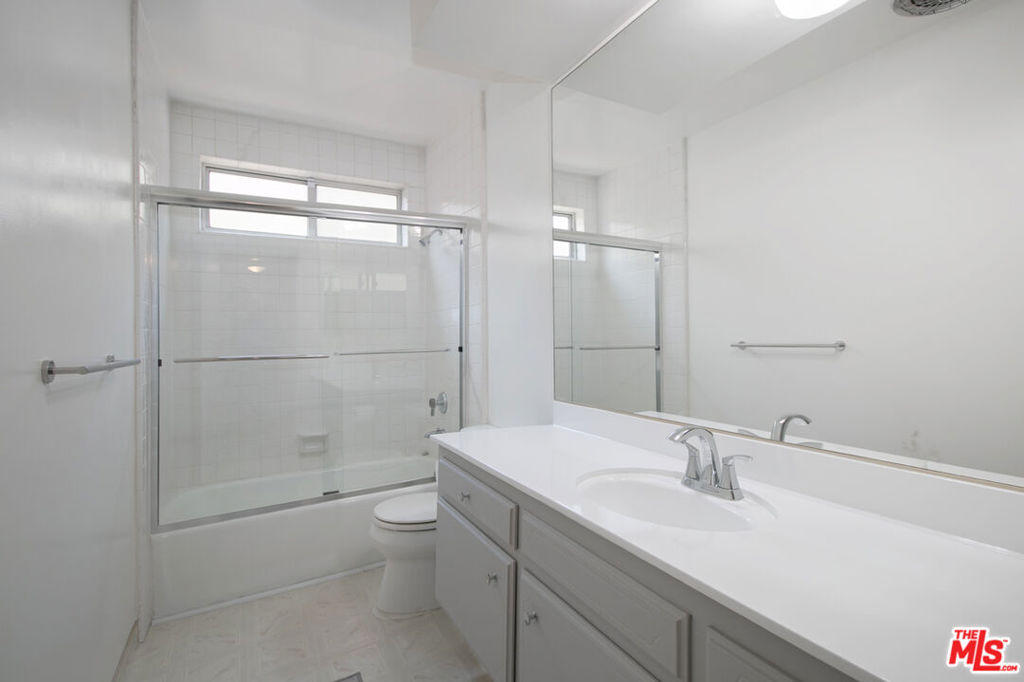 15248 Dickens Street 108