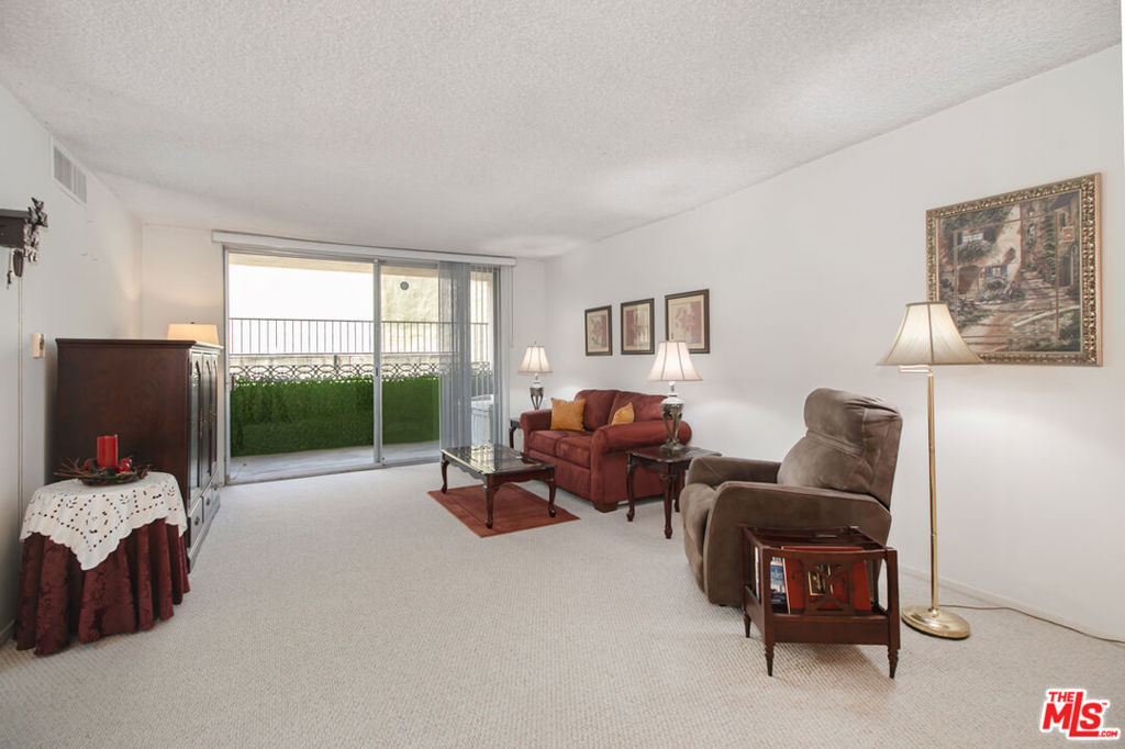 15248 Dickens Street 108