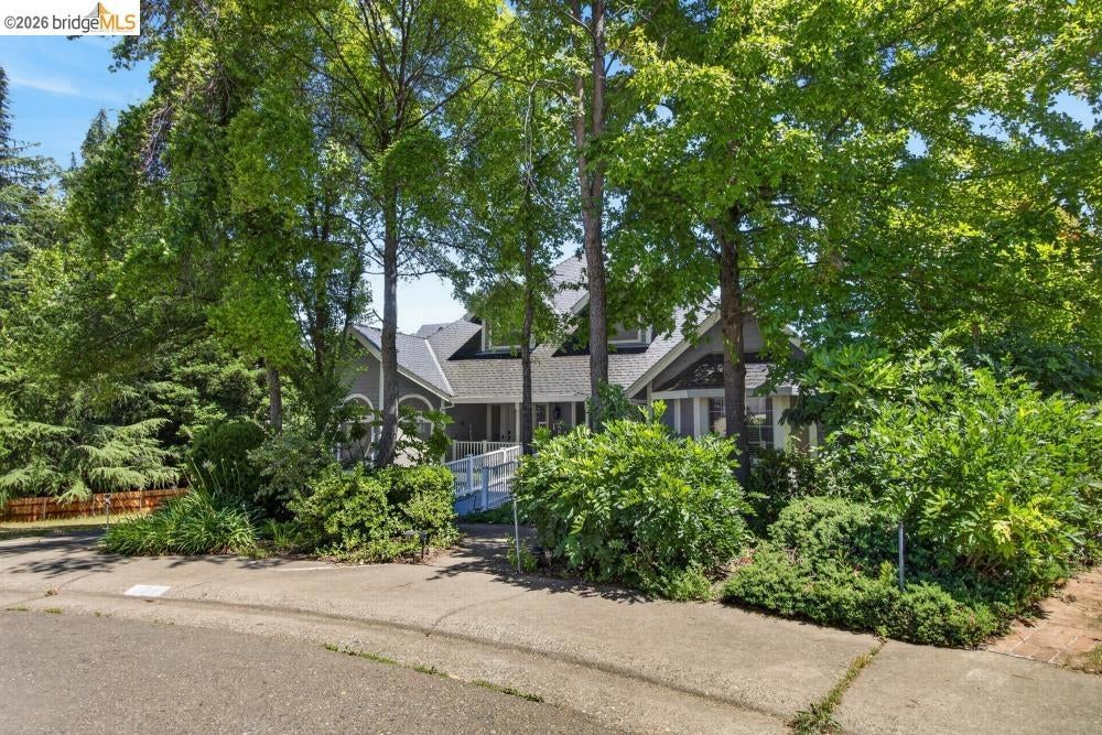 124 Abrozo CT