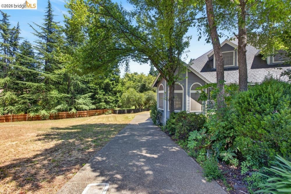 124 Abrozo CT