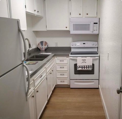 Tiny photo for 2857 N Los Felices Road #107, Palm Springs, CA 92262 (MLS # 219152465PS)