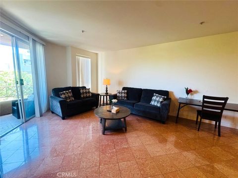 Photo of 333 Westminster Avenue #304, Los Angeles, CA 90020 (MLS # TR26081162)