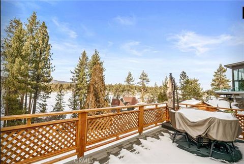 Photo of 805 Cove Drive, Big Bear Lake, CA 92315 (MLS # OC26008412)