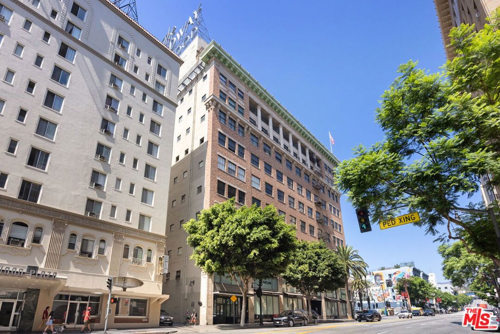 Photo of 1645 Vine Street #602, Los Angeles, CA 90028 (MLS # 25593715)