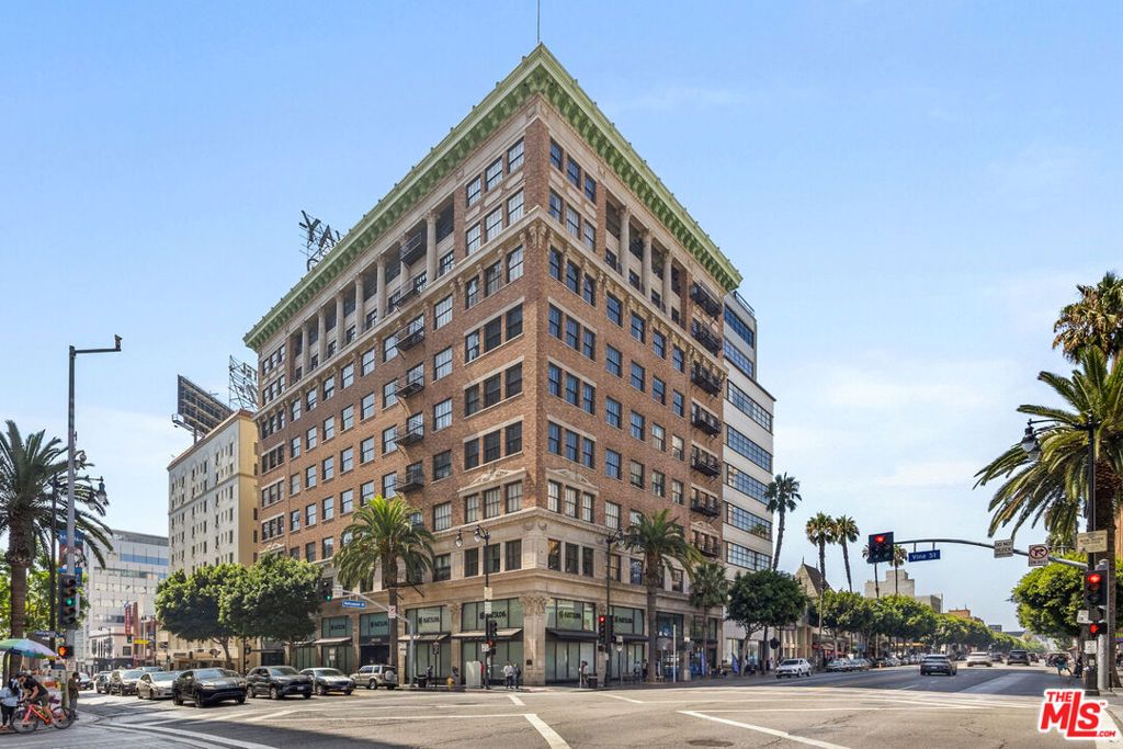 Photo of 1645 Vine Street #602, Los Angeles, CA 90028 (MLS # 25593715)