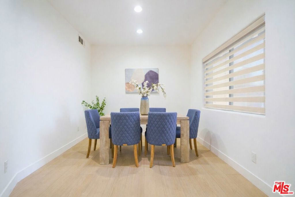 861 S Windsor Boulevard 103