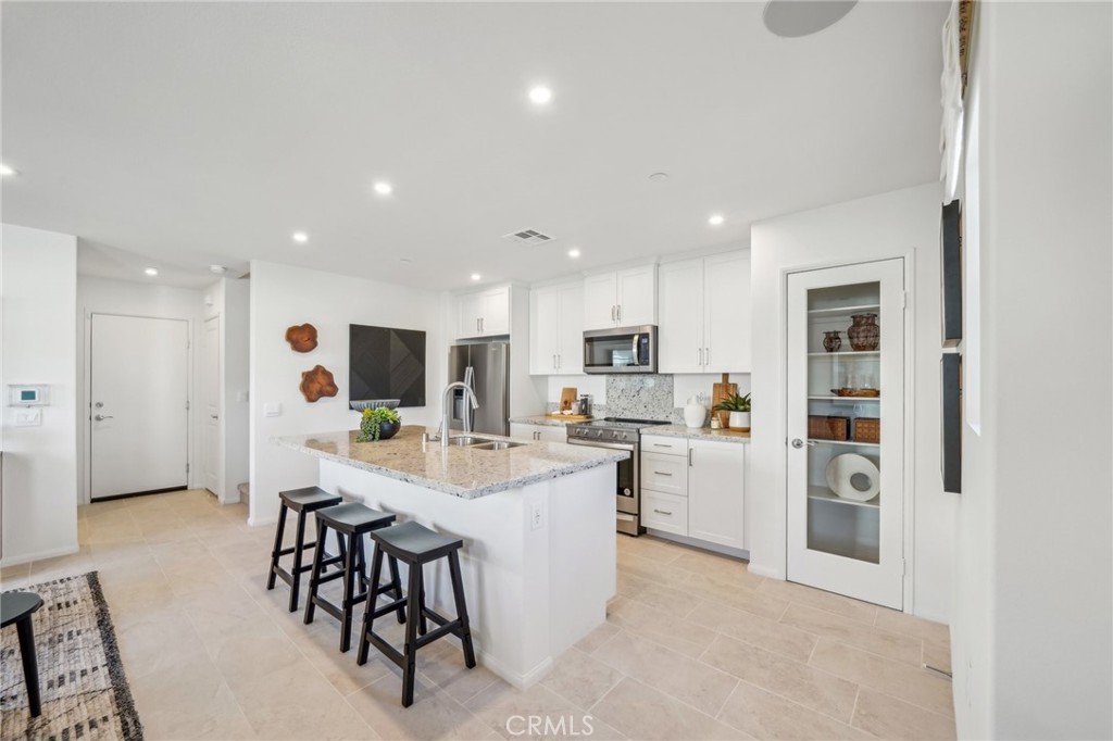 16183 Lumia Way