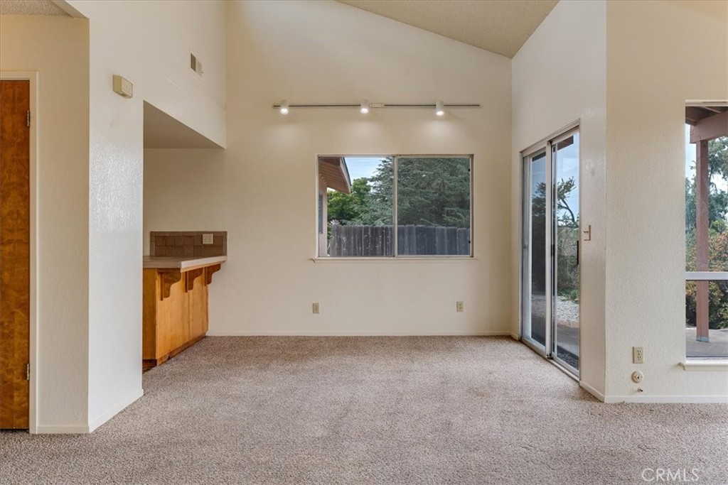 1244 Bayview Heights