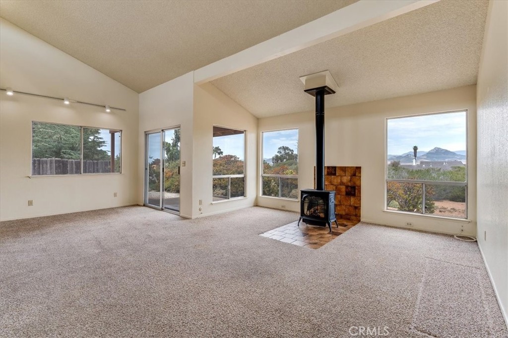1244 Bayview Heights