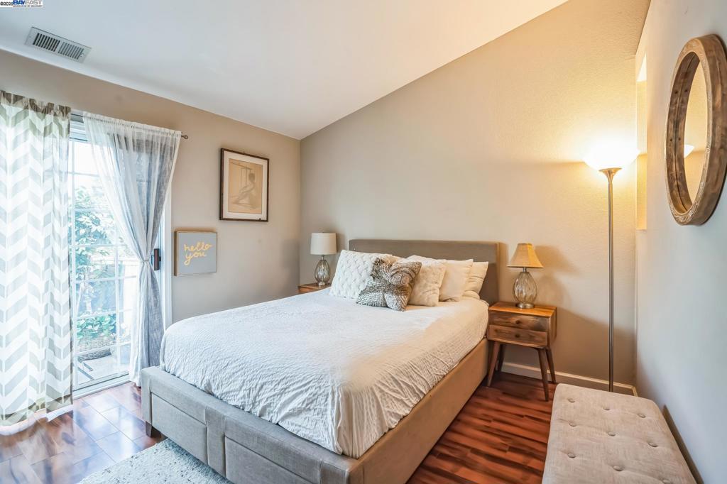 CASTRO VALLEY - Residential