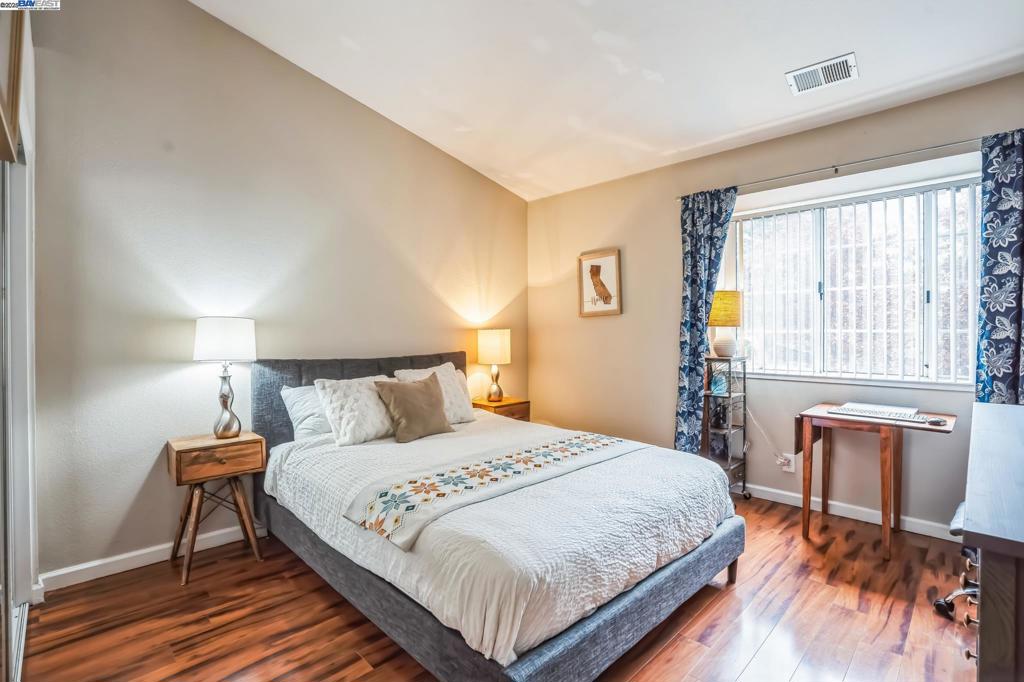 CASTRO VALLEY - Residential