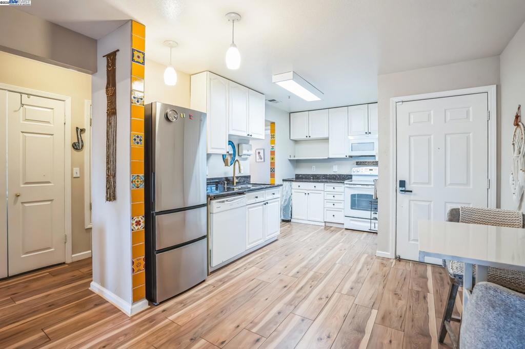 CASTRO VALLEY - Residential