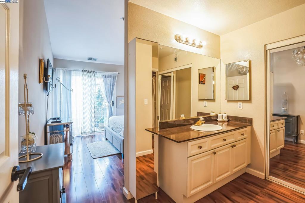 CASTRO VALLEY - Residential