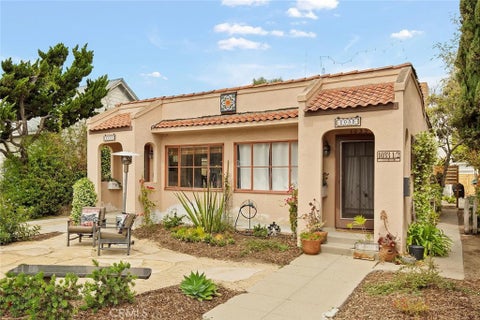 Photo of 1033 Grant Street, Santa Monica, CA 90405 (MLS # TR26207796)