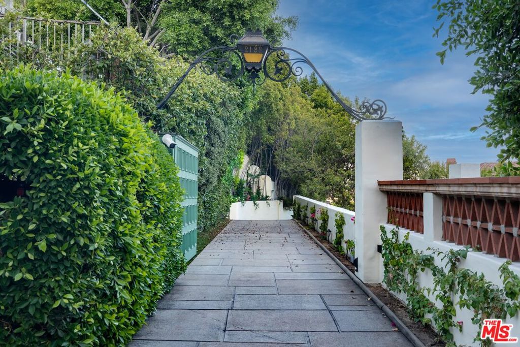 2188 Ponet Drive