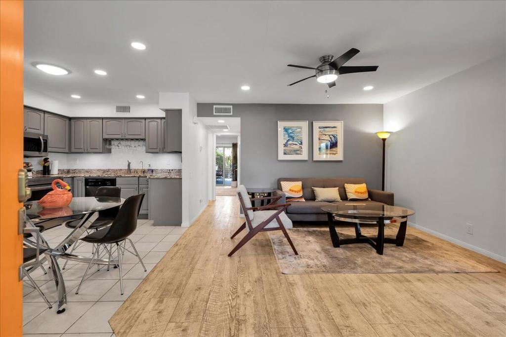 Sunrise Palms - Residential