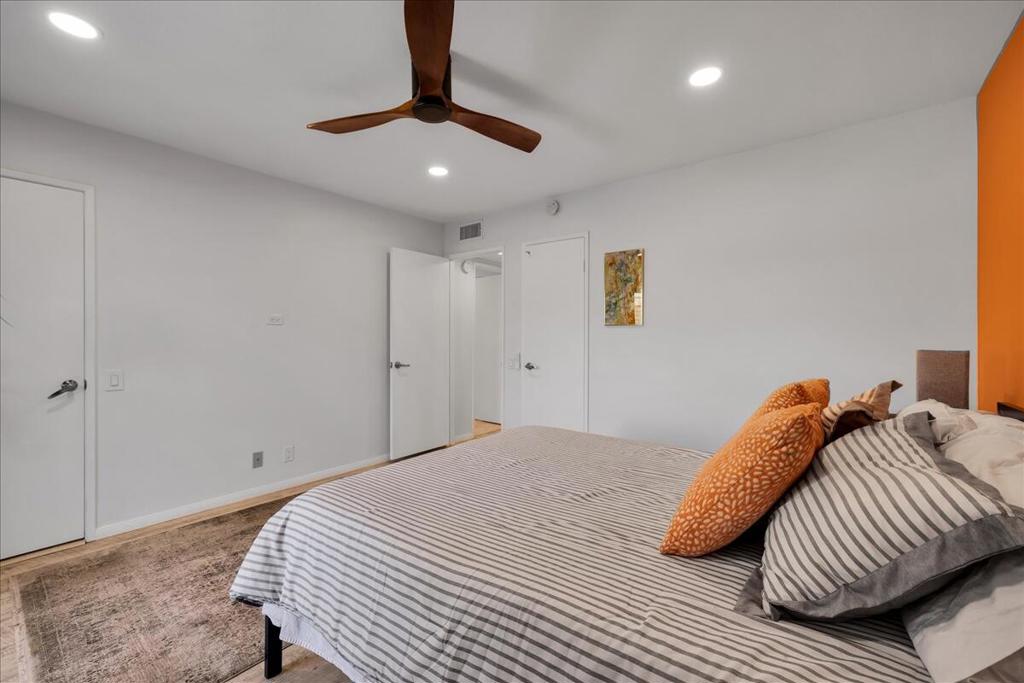 Sunrise Palms - Residential