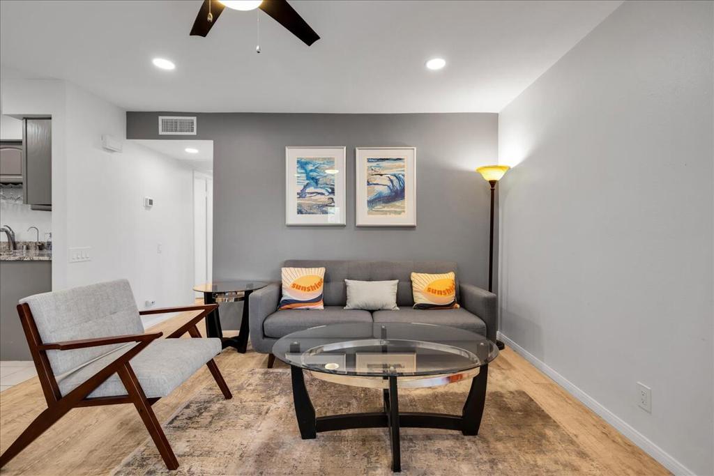 Sunrise Palms - Residential