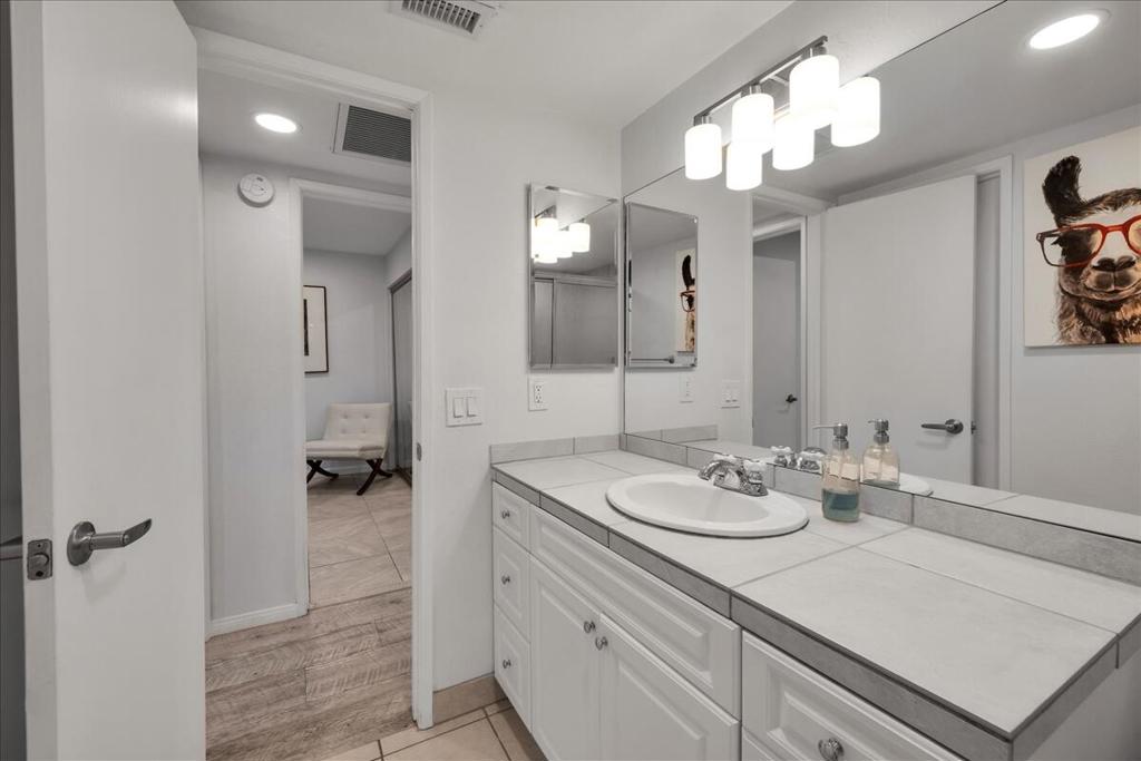 Sunrise Palms - Residential