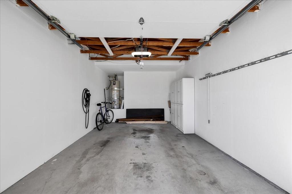 Sunrise Palms - Residential