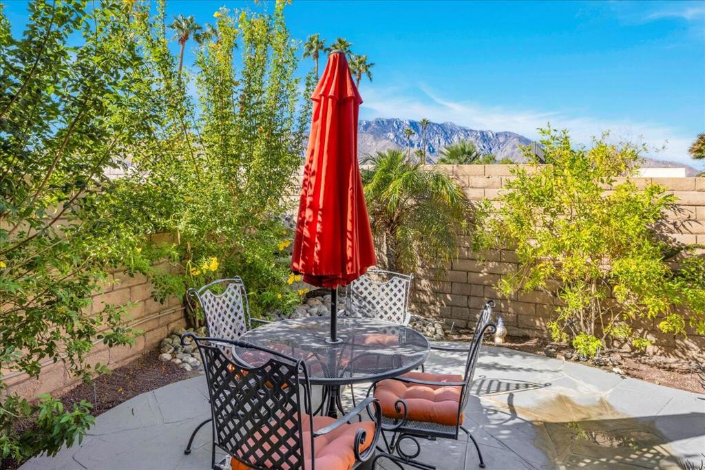 Sunrise Palms - Residential