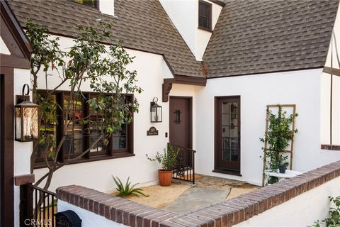 Photo of 1578 Morada Place, Altadena, CA 91001 (MLS # AR26096787)