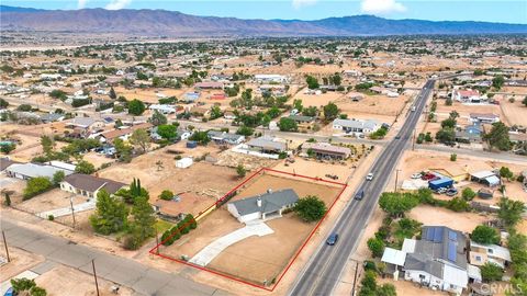 Photo of 11389 Jacaranda Avenue, Hesperia, CA 92345 (MLS # HD25162703)