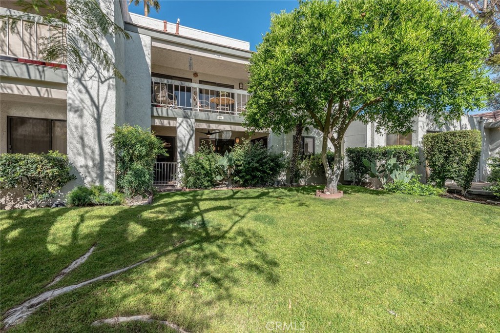 Riviera Gardens (33125) - Residential