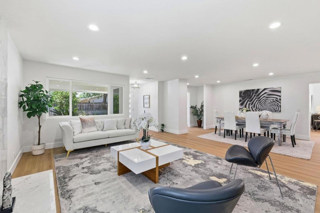 5035 Grimsby Drive