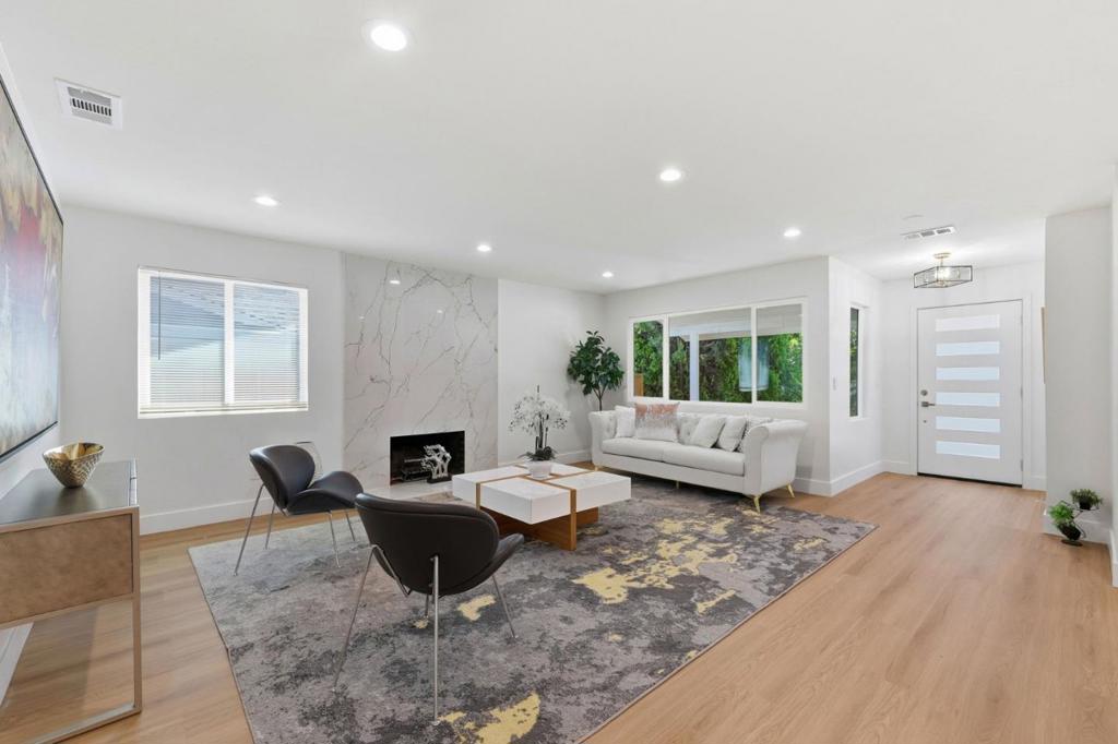 5035 Grimsby Drive