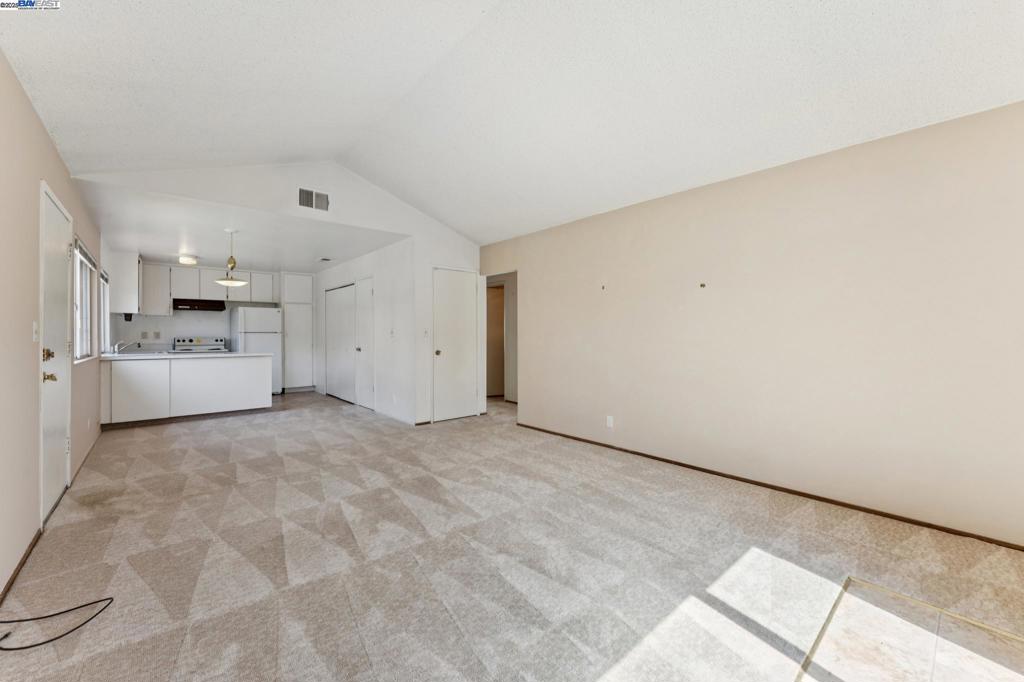 27439 Ponderosa Ct