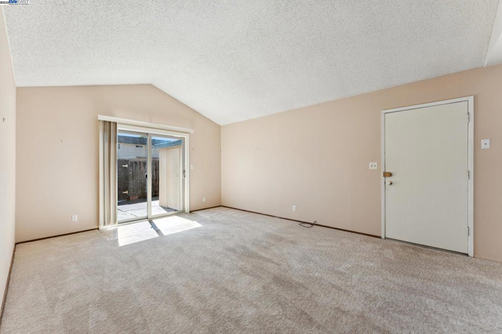 27439 Ponderosa Ct