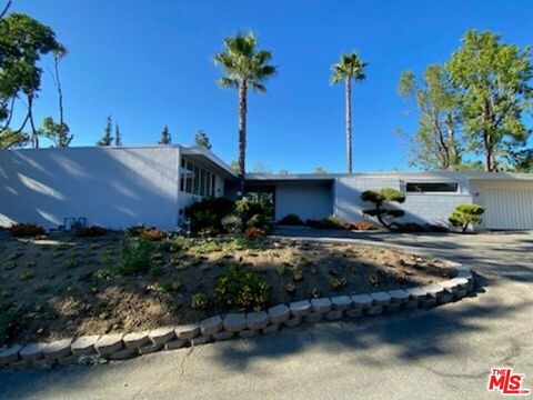Photo of 4014 Rogen Drive, Encino, CA 91436 (MLS # 25622671)